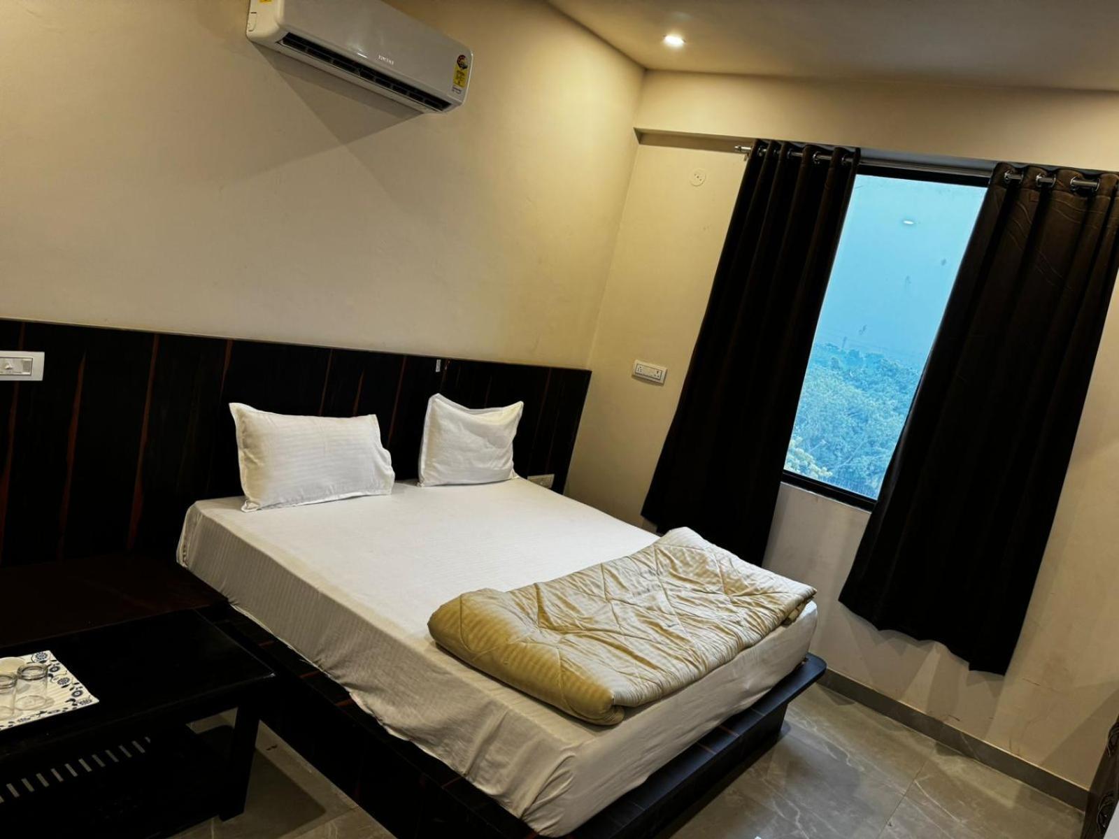 ג'איפור Hotel Karma מראה חיצוני תמונה